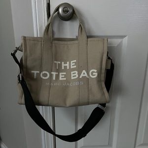 Marc Jacobs The Tote Bag
